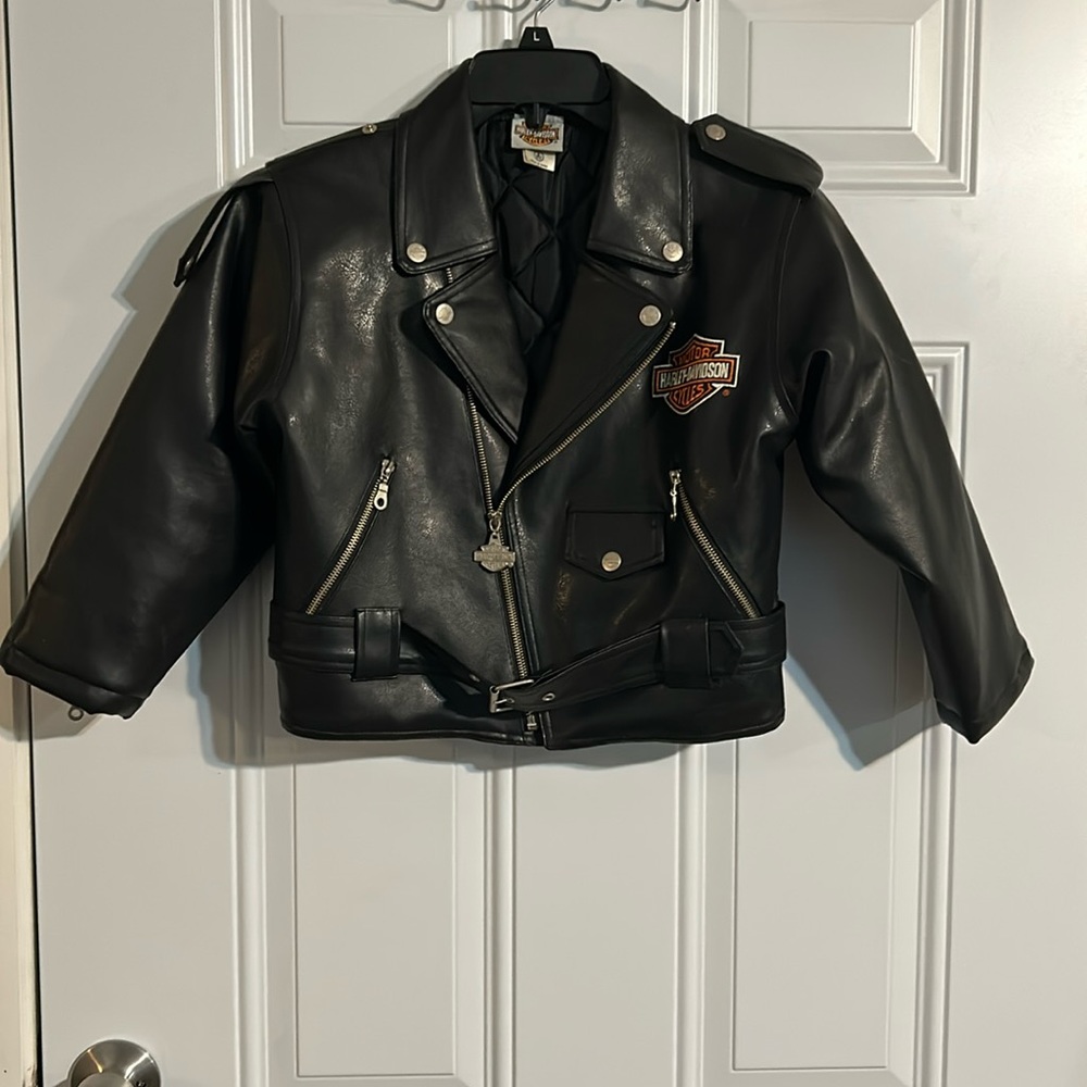 Child’s Small (8/10) Harley Davidson leather jacket